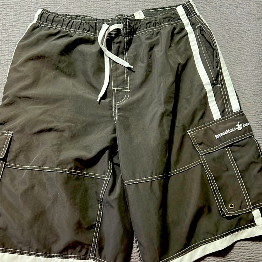 Mens L swim trunks